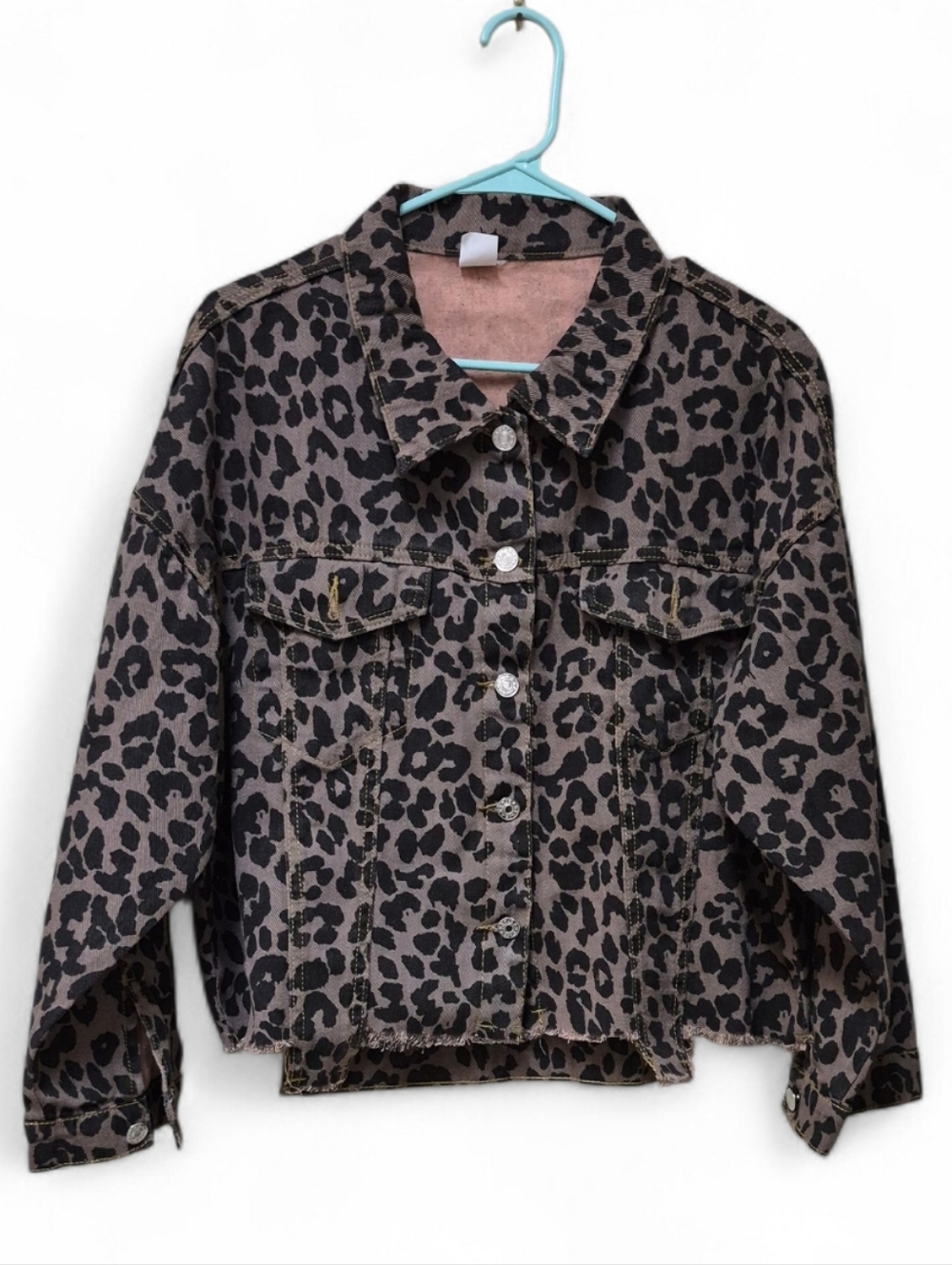 Leopard Cheetah Print Button-up Oversize Crop Denim Jacket - NWOT - Picture 3 of 6
